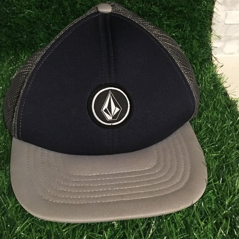 Volcom Full Stone Men's Mesh Snapback Hat.